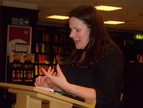 Alison Littlewood, reading at Waterstone's, Leeds