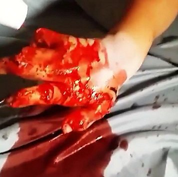 Make-up test for The Torturer - bloodied hand